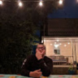 Meet your Posher, Max